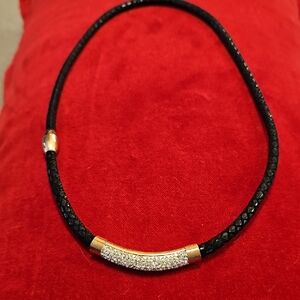 Elegant Black and Gold Necklace